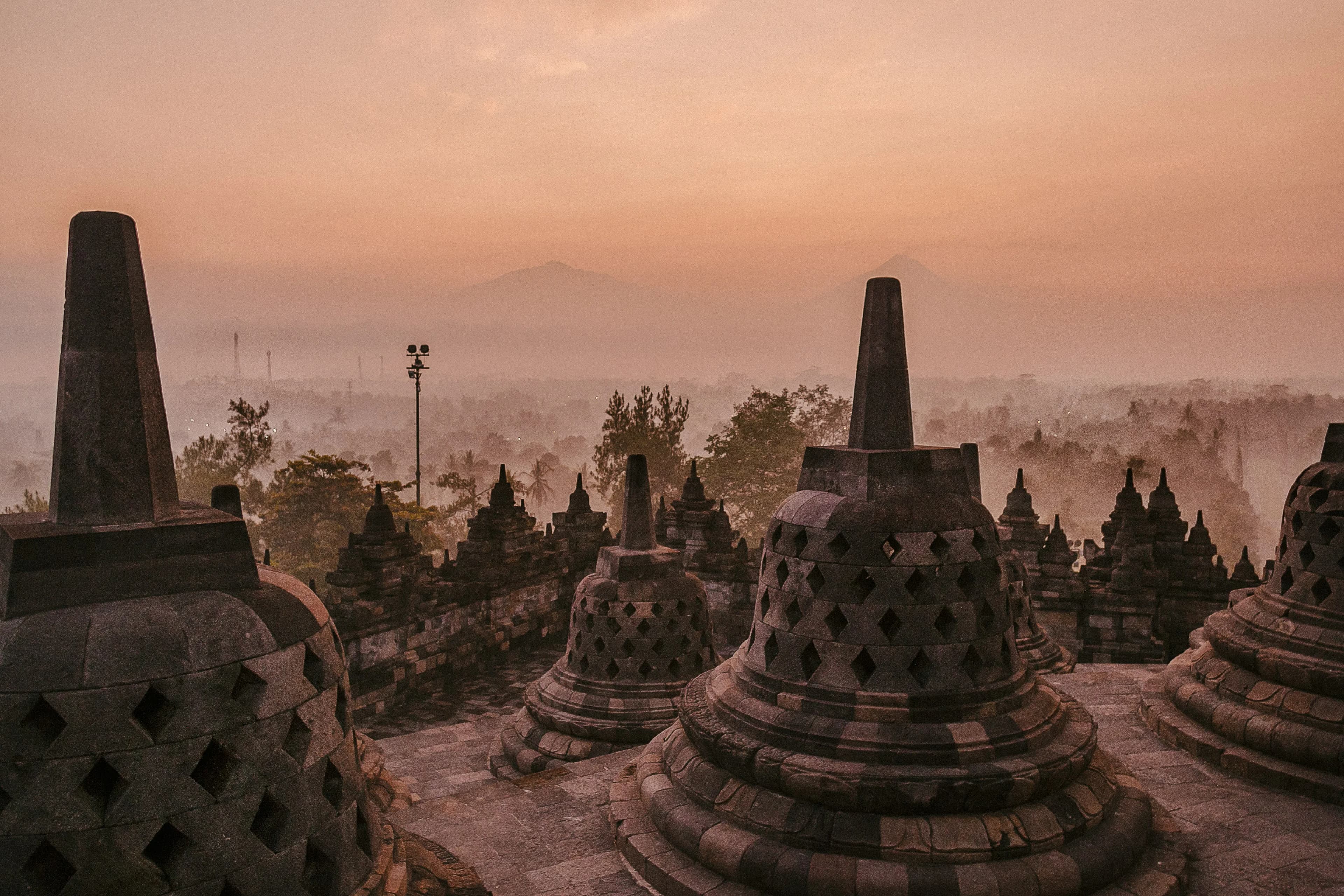 Candi Borobudur saat matahari terbit